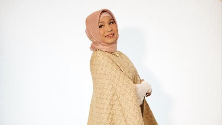 pengusaha Lebak, Fatimah Az Zahra, merintis bisnis hingga menjadi miliarder.