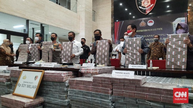 Kemenkeu menggandeng PPATK bekerja sama mencegah dan memberantas tindak pidana pencucian uang dan terorisme.