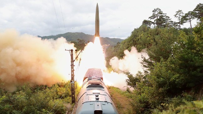 WHO umumkan wabah virus marburg di Guinea, Afrika, berakhir hingga Korut perluas pabrik uranium nuklir meramaikan berita internasional Kamis (16/9).
