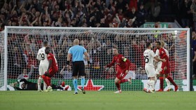 Gol Henderson ke Milan Ingatkan Momen Gerrard di Istanbul