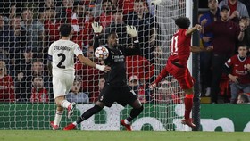 FOTO: Drama Liverpool Gulingkan AC Milan di Anfield