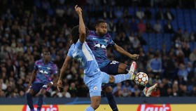 Ajak Suporter Man City ke Stadion, Guardiola Diejek Fan Rival