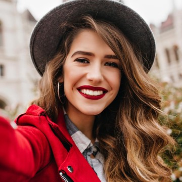 img-title 5 Kiat Solo Traveling untuk Perempuan Tangguh, Beauties Nggak Bakal Bingung Apalagi Kesepian di Jalan!