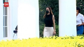 VIDEO: Angelina Jolie Datangi Gedung Putih