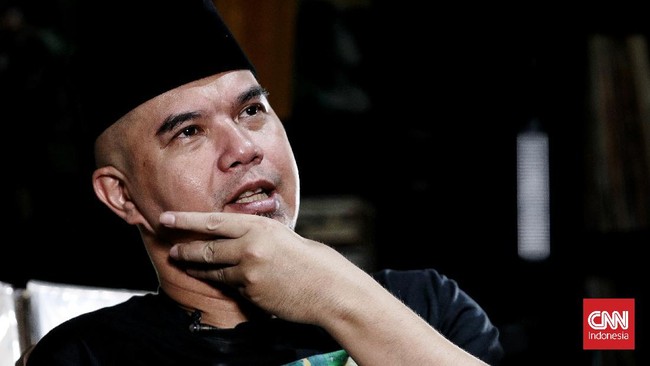 Ahmad Dhani mengklaim pernah menjadi kader NU pada masa kepemimpinan Abdurrahman Wahid alias Gus Dur. Namun, Dhani dipecat pada 2016 lalu.