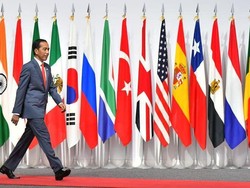 Membangun Literasi Wawasan Global