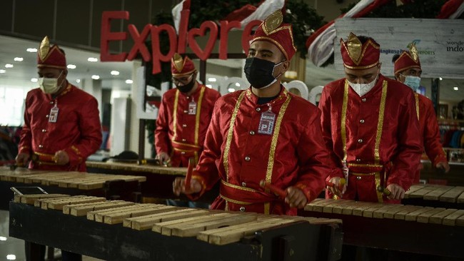 FOTO: Denting Kolintang Minahasa yang Mendunia