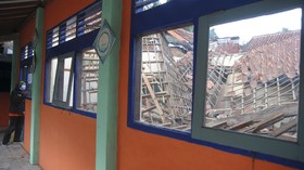 Atap Sekolah Dasar di Jombang Ambruk, Tak Ada Korban Jiwa