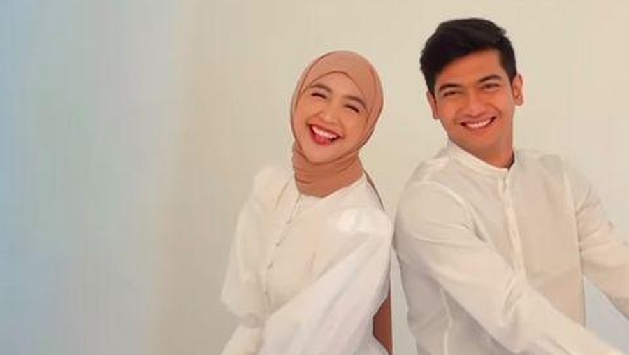 Foto-foto Prewedding Ria Ricis dan Teuku Ryan, Kompak & Manis!