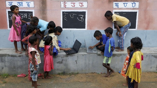 Pemerintah Rajasthan menerapkan pembatasan hingga pemblokiran akses internet demi mencegah kebocoran informasi selama ujian REET berlangsung.