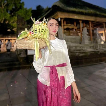 Potret Lucinta Luna Asyik Liburan Sebelum Digerebek Anggota TNI & Polisi