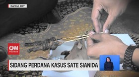 VIDEO: Sidang Perdana Kasus Sate Sianida