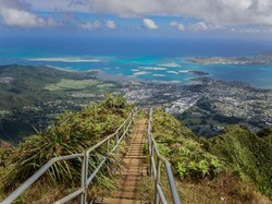 Mendaki Tangga Menuju Surga di Hawaii, 14 Pendaki Diseret ke Pengadilan