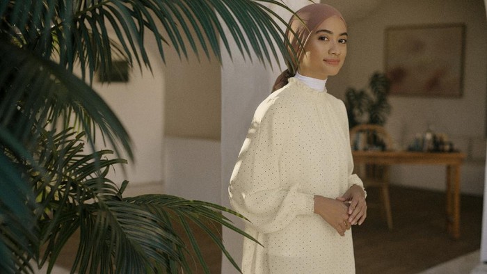 Ketika Cerita Kehidupan Baru Ayudia C. Turut Menjadi Inspirasi Koleksi Terbaru Uniqlo Modest Wear