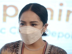 Harga Sandal Nagita Slavina Bikin Dompet Warganet Menjerit