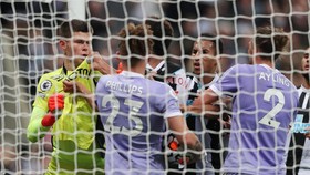 FOTO: Newcastle vs Leeds Sama Kuat di St. James Park