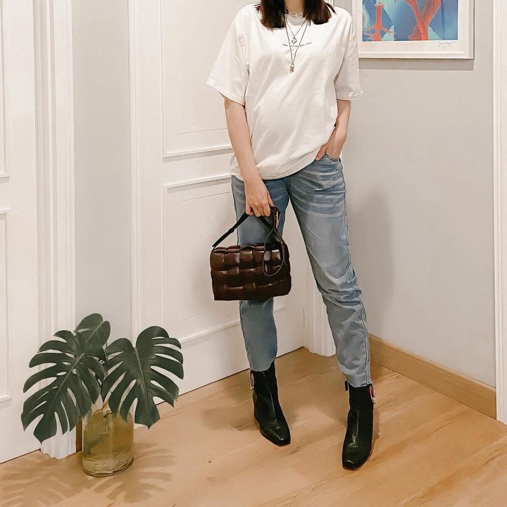 <p>Salah satunya dalam potret berikut, Bunda. Kecantikan Patricia telihat kentara, ya? (Foto: Instagram @pattdevdex)</p>