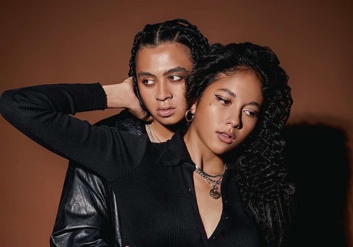 Bastian Steel baru saja melakukan pemotretan bersama sang kekasih&comma; Sitha Marino yang jadi sorotan&period; Yuk kita intip&excl;