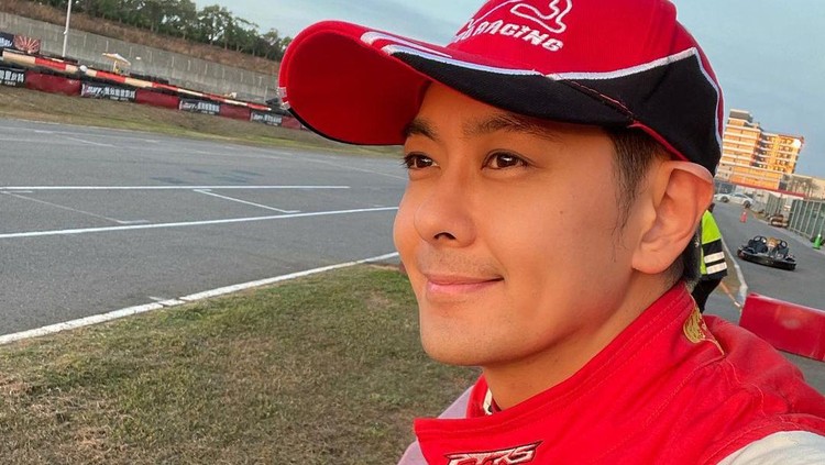 Potret Aktor Jimmy Lin Potret Aktor Jimmy Lin