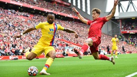 FOTO: Terkam Crystal Palace, Liverpool Puncaki Klasemen