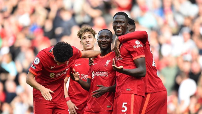 Liverpool ditantang Manchester City dalam pertandingan bigmatch Liga Inggris 2021/2022 di Anfield, Minggu (3/10) malam WIB.