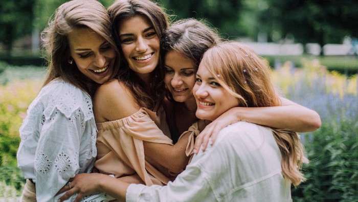Zodiak Hari Ini: Pisces, si Easy Going yang Bisa Bergaul dengan Semua Orang Zodiak Hari Ini: Pisces, si Easy Going yang Bisa Bergaul dengan Semua Orang