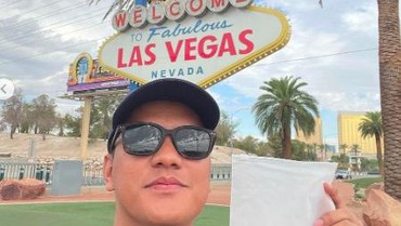 img-title Udara Las Vegas Laku Rp210 Juta, Arief Muhammad Siap Bantu Guru Honorer