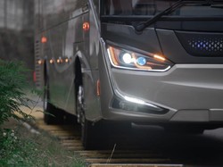 Uniknya Bus Single Glass PO SAN Buatan Laksana, Pakai Sasis Langka