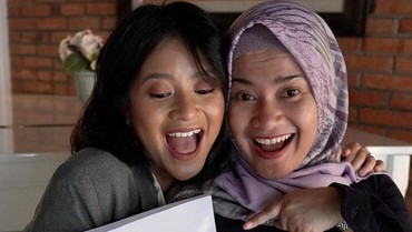 img-title Hebat, Putri Ikke Nurjanah & Aldi Bragi Lulus dengan IPK Tertinggi di UI