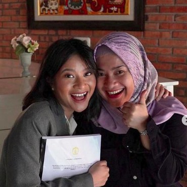 Putri Ikke-Aldi Bragi Lulus hingga Koleksi Mewah Selebgram Dewi Biechu