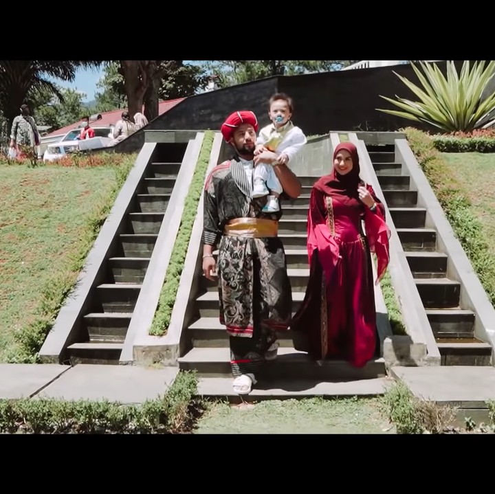 <p>Tema Turkish Festival itu sendiri masih terkait dengan angka 1453 dalam nama Air, Bunda. Angka tersebut merupakan tahun terjadinya penaklukan Konstantinopel oleh Muhammad Al Fatih, sosok yang dikagumi Ammar Zoni. (Foto: YouTube Aish TV)</p>