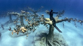 FOTO: Jelajah Taman Patung Bawah Laut Siprus