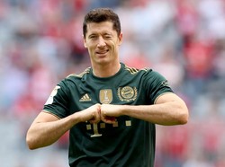 Bayern Menang Telak, Lewandowski Ukir Sejarah