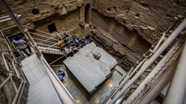 Makam megah Firaun Amenhotep III, penguasa Mesir Kuno antara 1390 SM hingga 1350 SM, kembali dibuka untuk umum di kota Luxor, bagian selatan Mesir.