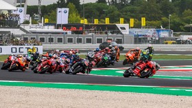 Hasil MotoGP San Marino: Sengit, Bagnaia Kalahkan Quartararo