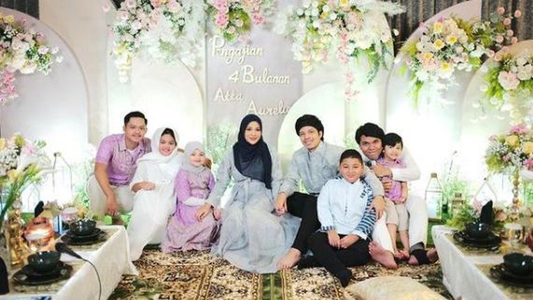 4 bulanan Aurel Hermansyah
