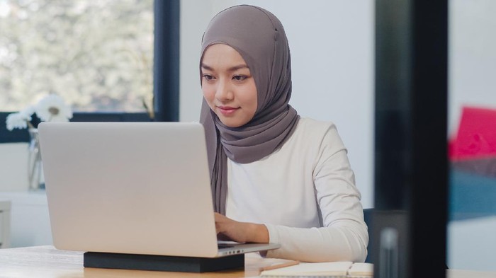 Dari Hobi Jadi Cuan, Begini 3 Tips Mengasah Hobi Menulis Agar Semakin Mumpuni