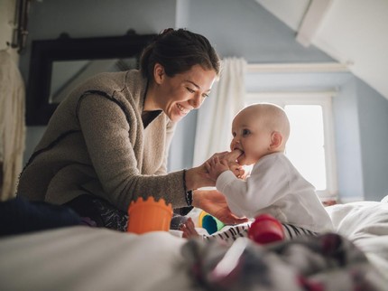 Tips Cegah Karies Gigi pada Bayi yang Minum ASI dengan Botol