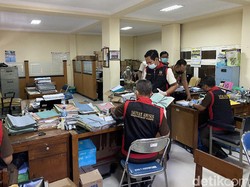 Kantornya Digeledah Kejari, ke Mana Kepala Dindagkop Blora?