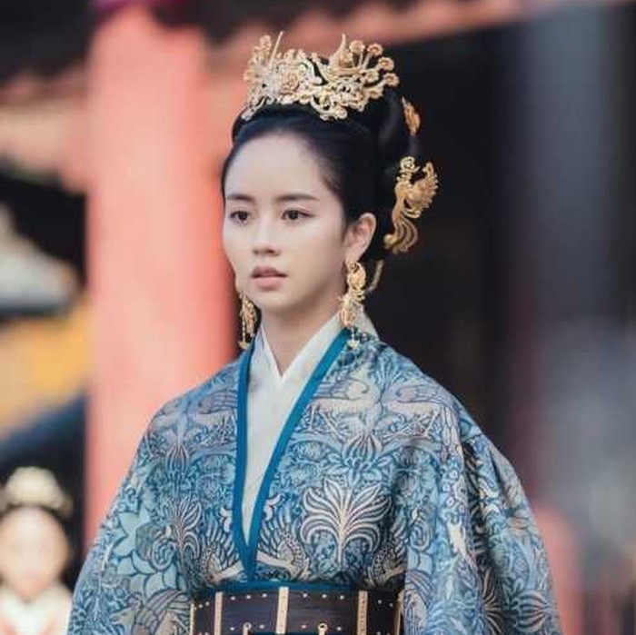 Kim So Hyun, sebagai Ratu Yeon dalam drama River Where The Moon Rises (2021) / foto: KBS Drama