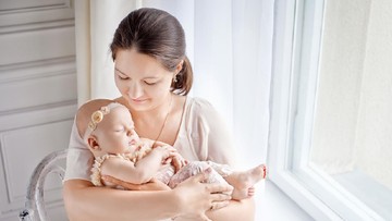 MENYUSUI MAMPU CEGAH LEUKIMIA PADA ANAK