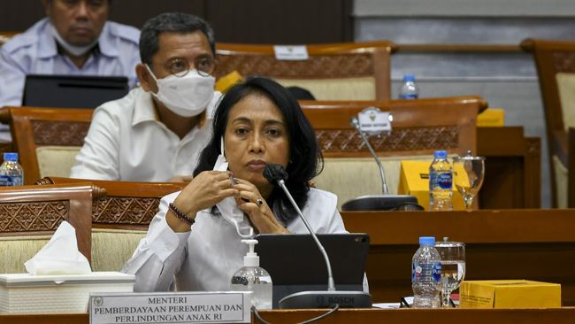 Di saat ramai laporan kasus kekerasan seksual sepanjang tahun ini, Menteri PPPA Bintang Puspayoga menyebut secara umum kasusnya menurun.