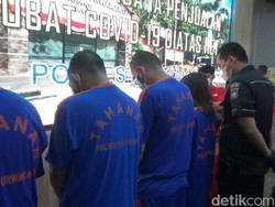 Jual Obat Terapi COVID-19 di Atas HET, 4 Orang Ditangkap Polisi Purwakarta