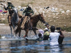 AS Usir Belasan Ribuan Migran di Perbatasan Texas-Meksiko