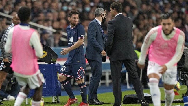 Pertengkaran dengan Mauricio Pochettino di PSG menambah panjang daftar keributan Lionel Messi dengan pelatih di level klub.