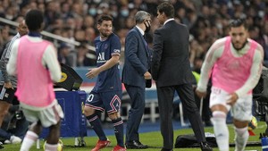 Messi Kecewa Diganti, Tolak Jabat Tangan Pochettino