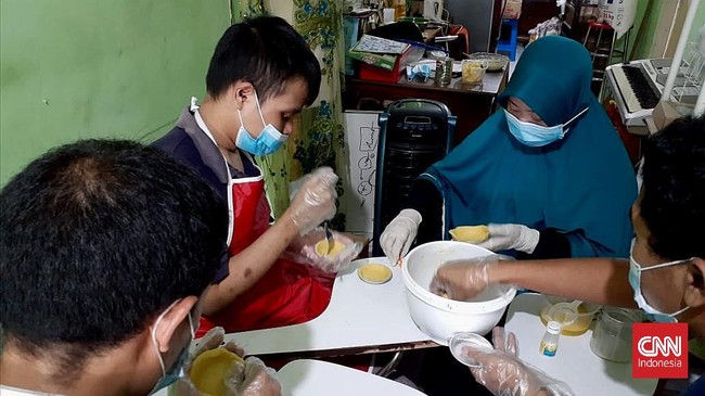 Kedaibilitas menjadi laboratorium para penyandang disabilitas agar siap menghadapi dunia kerja yang sesungguhnya di Surabaya.