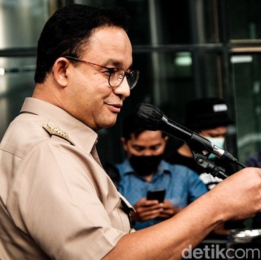 Jawaban Cerdas Anies Baswedan soal Duluan Mana Telur atau Ayam