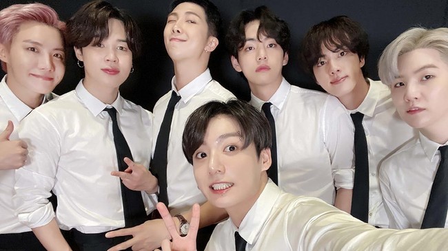FOTO: Gaya Fashion BTS di Markas Besar PBB, New York