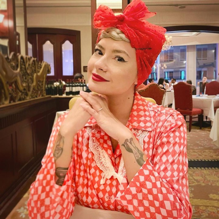 <p>Sementara, Claudia Adinda tak sabar untuk menantikan buah hati mereka yang akan lahir di tahun depan. Ia dan Derby juga mengaku merahasiakan kehamilan ini cukup lama hingga akhirnya bisa mengumumkan. (Foto: Instagram @miss_adinda_mae)</p>
